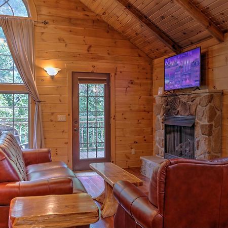 Whispering Pines Treehouse By Amish Country Lodging Millersburg Buitenkant foto