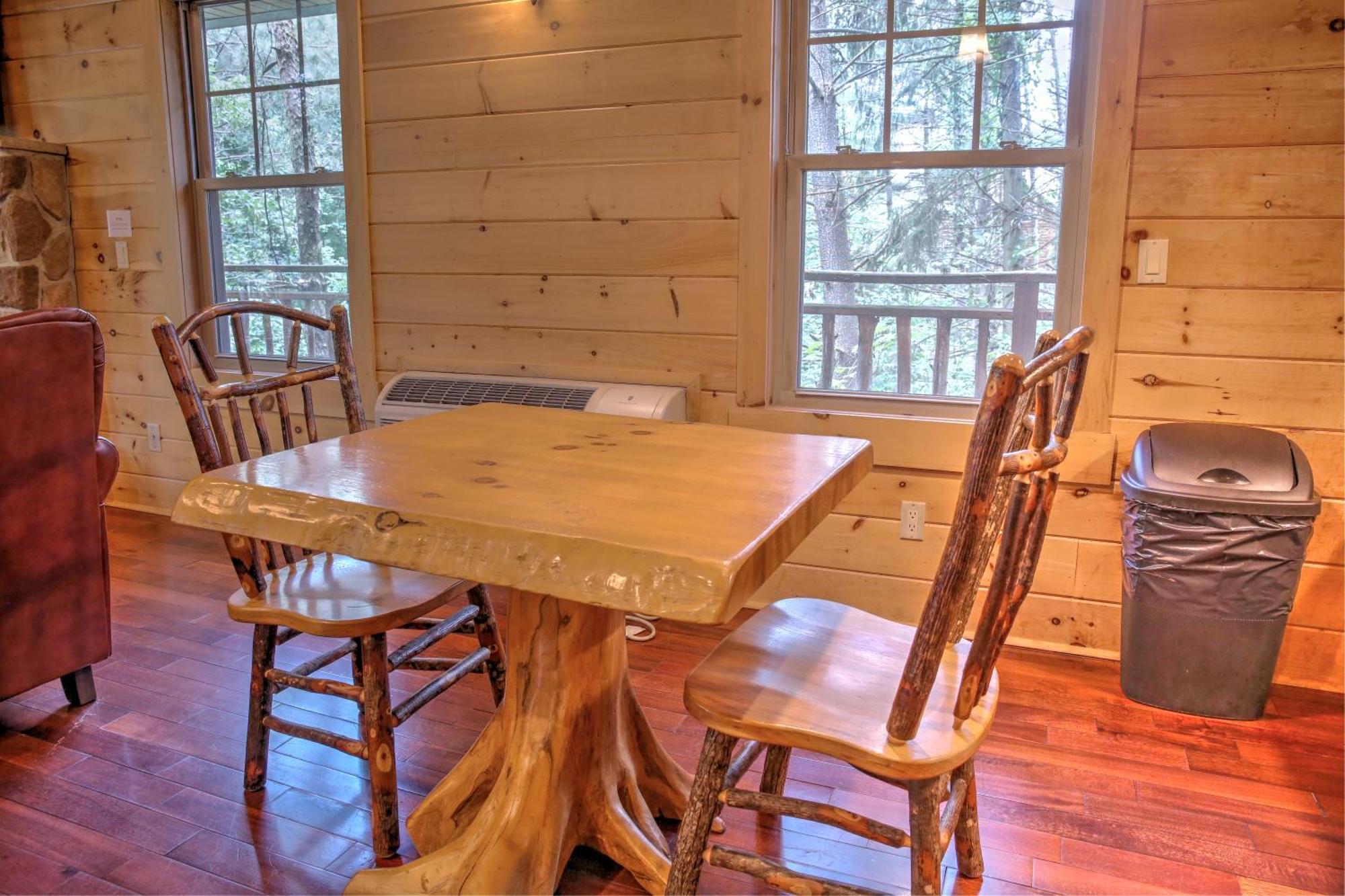 Whispering Pines Treehouse By Amish Country Lodging Millersburg Buitenkant foto
